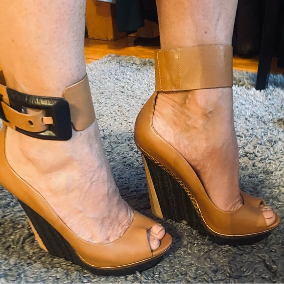 Brian Atwood sandals plateform - Picture 1 of 9